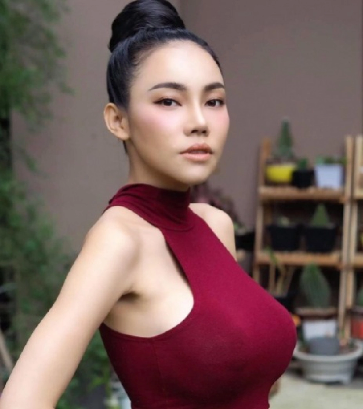 แฟนคลับเป็นงง "เอมมี่ แม็กซิม" โพสต์ภาพท้องป่อง เหมือนกำลังท้องลูกคนที่ 3 