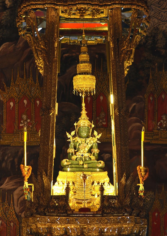 ม.ร.ว.เสนีย์ ปราโมช นายกฯ ผู้ใช้ลิ้นนักการฑูตสู้ศึกฝรั่งเศสชิงพระแก้วมรกต