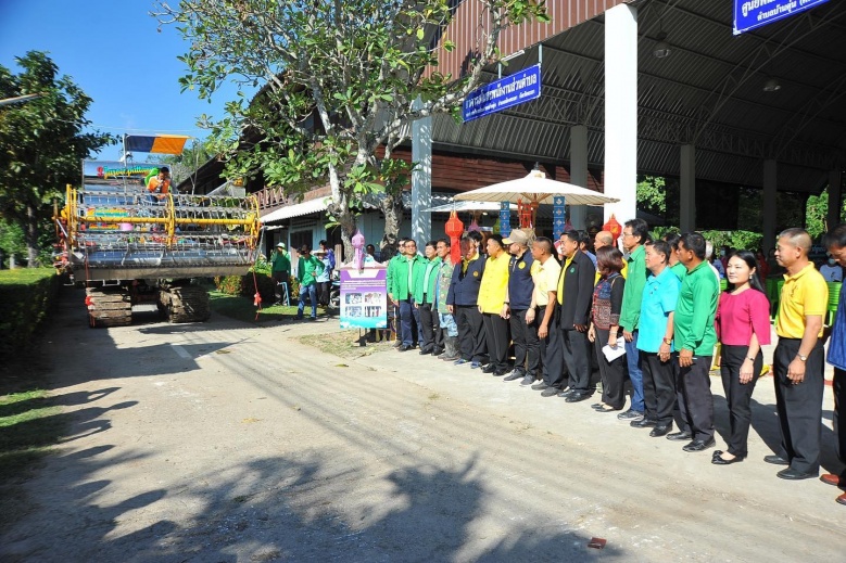  "ธรรมนัส"   Kick off เกี่ยวข้าวหอมมะลิปี 2563 จ.พะเยา พร้อมรับปัญหาของเกษตรกร