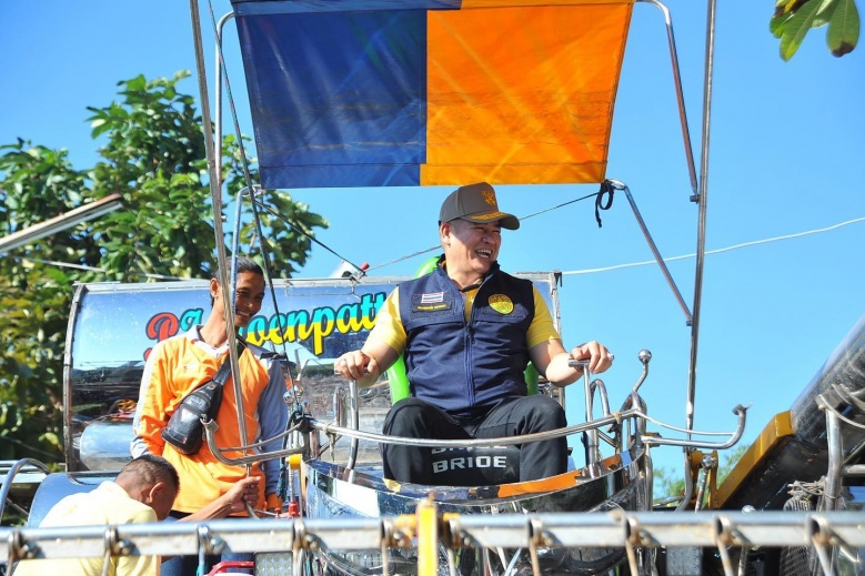  "ธรรมนัส"   Kick off เกี่ยวข้าวหอมมะลิปี 2563 จ.พะเยา พร้อมรับปัญหาของเกษตรกร