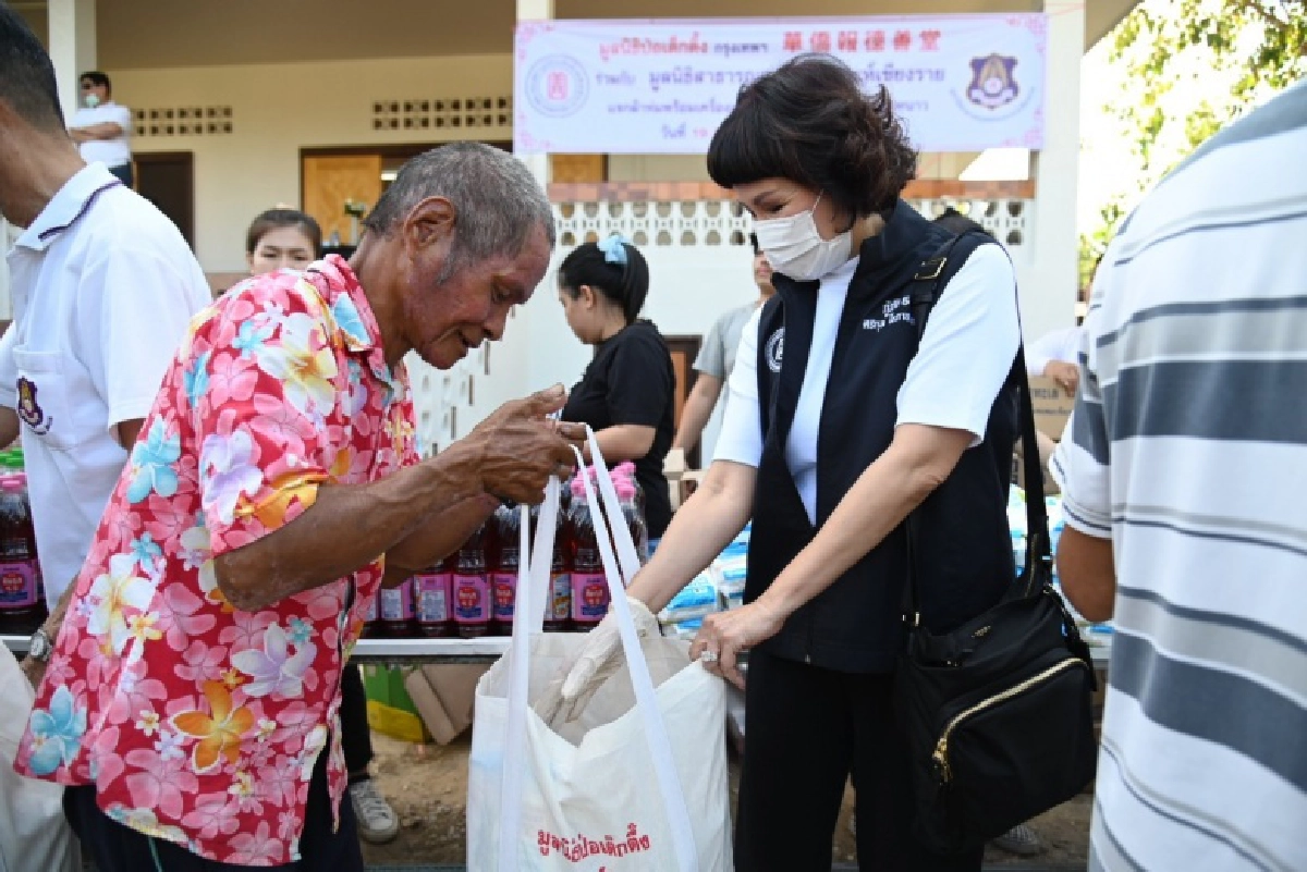 มูลนิธิป่อเต็กตึ๊ง มอบไออุ่น พร้อมถุงยังชีพ บรรเทาทุกข์แก่ผู้ประสบภัยหนาวในถิ่นทุรกันดาร 16 จังหวัดภาคเหนือ 