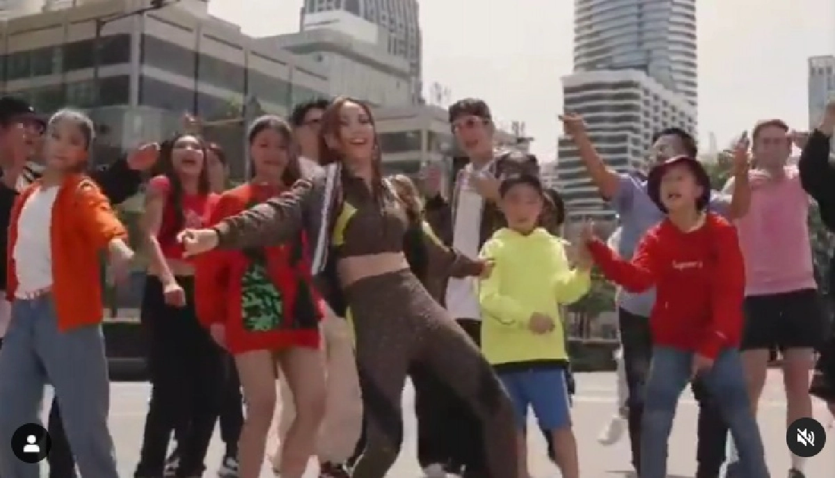 ป๊อก โพสต์ถึงแต้ว หลังมาเป็นส่วนหนึ่งของเพลงก้มต่ำ ลั่น"คนอะไรมันจะสุดขนาดนี้"