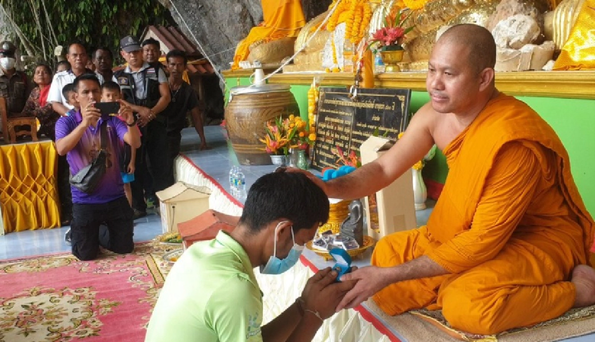 หิ้วทำแผนโจรขี้ยาขโมยพระพุทธรูปเก่าแก่ 9 องค์ เล่านาทีระทึกฟ้าผ่าเตือนสติขณะก่อเหตุ