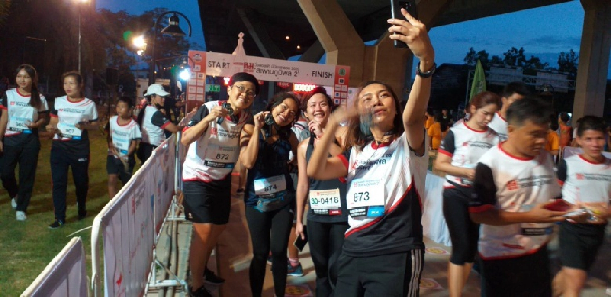 คม ชัด ลึก วิ่งลอยฟ้า  มินิมาราธอน 2020 สะพานภูมิพล 2