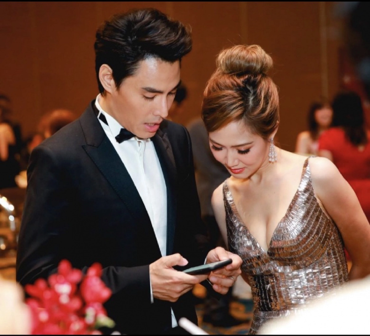 สวยสะกด "ไฮโซน้ำหวาน" ในชุดสีชมพูฟูฟ่อง ทำเอา "นาวินต้าร์" เอ่ยปากอยากแต่งอีกรอบ