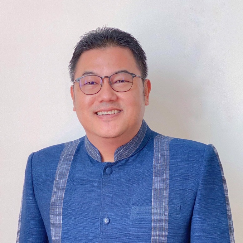 อุบลไฟต์ 4 ก๊ก 2 ขั้วสงครามตัวแทน