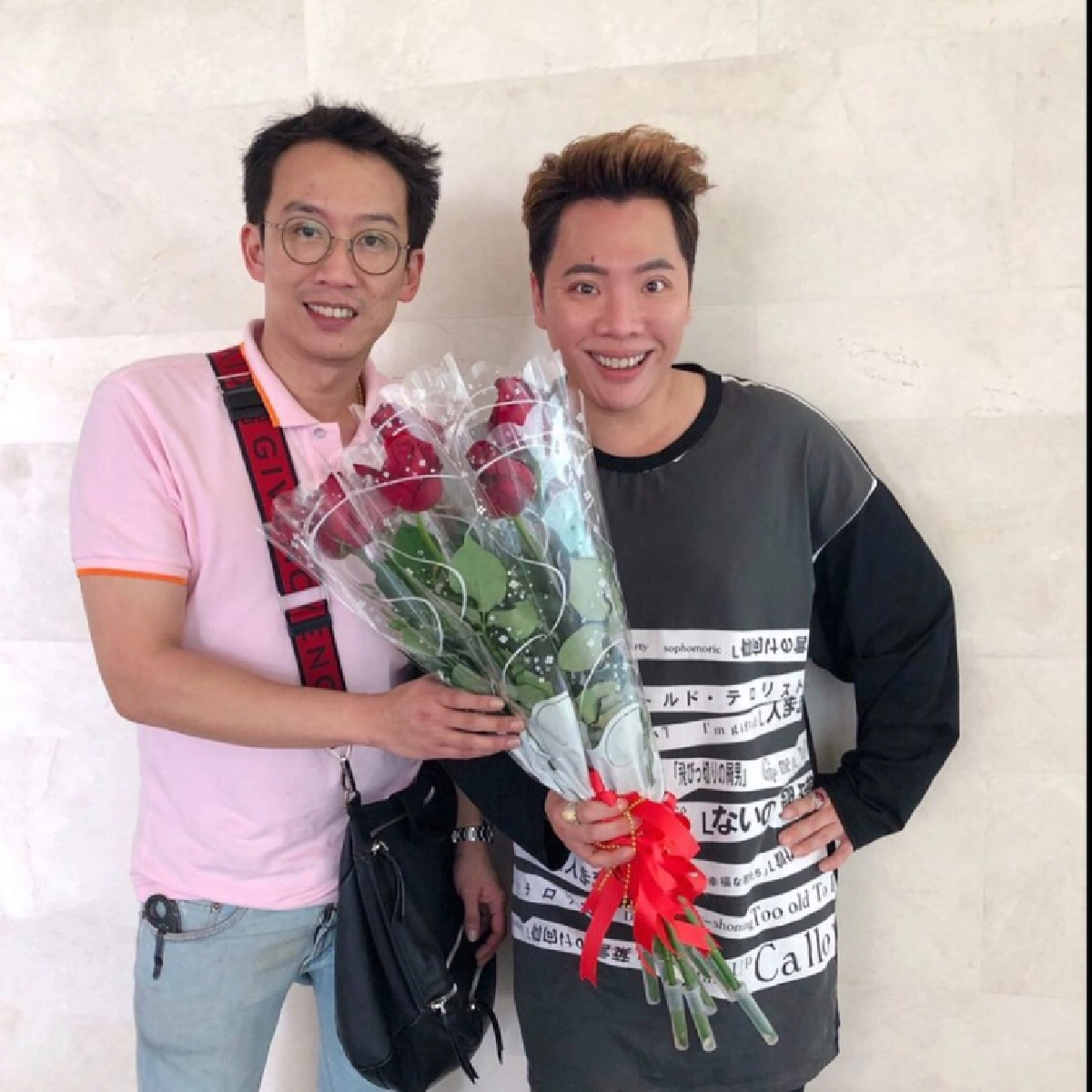 มดดำ อวยพรวันเกิด โอ๊ค พานทองแท้ สุดซึ้ง "ไม่ว่าคนอื่นจะมองเขาอย่างไร"