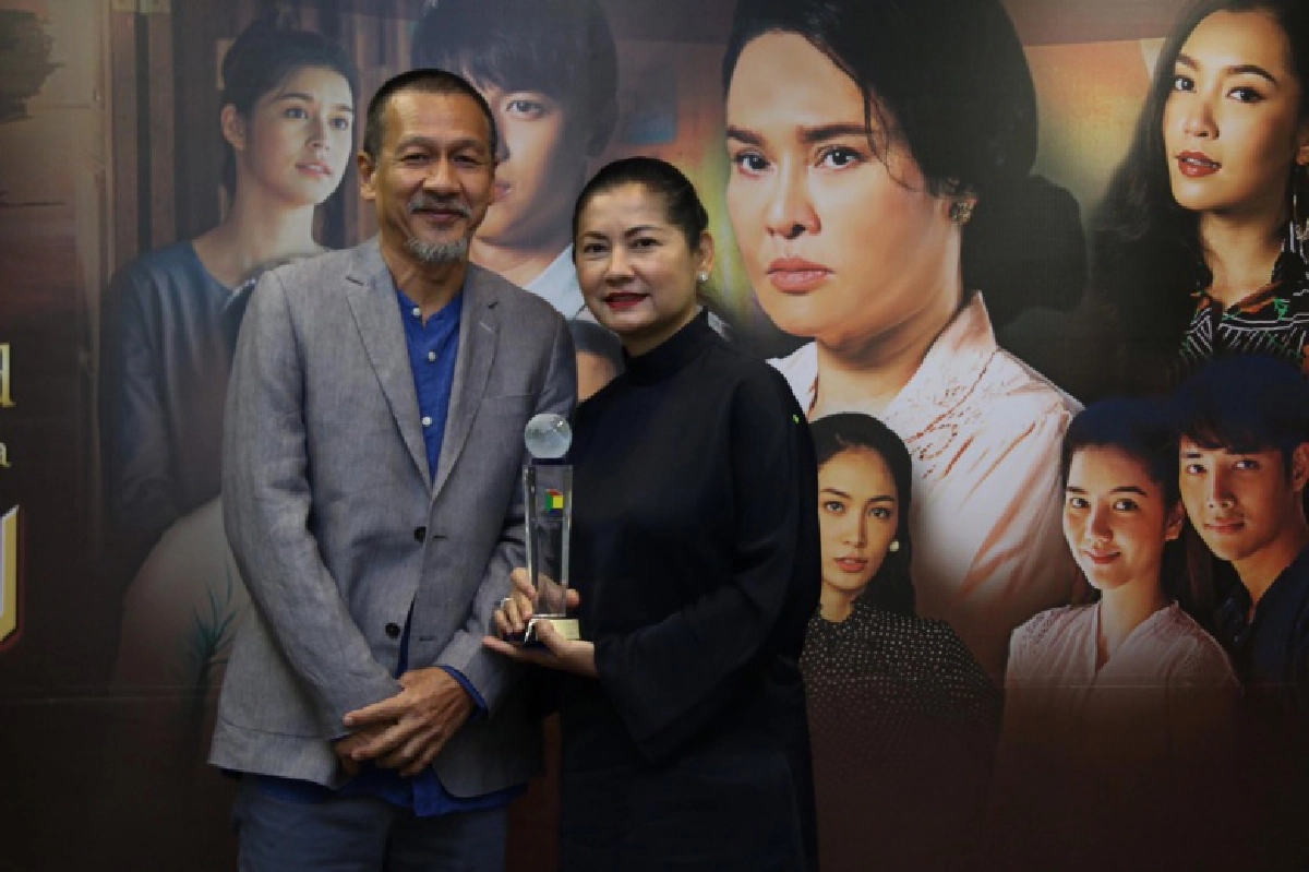 "อ๊อฟ" ปลื้ม "กงกรรม" คว้า รางวัลละครจากต่างประเทศยอดเยี่ยม