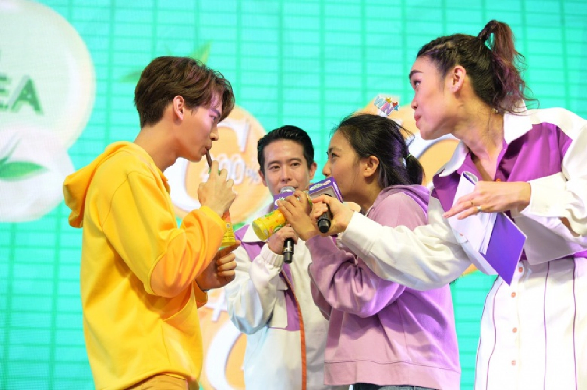 \"ไบร์ท-วิน\" เอาใจวัยทีนยุคนิวนอร์มัล เสิร์ฟ \"โออิชิ พลัส ซี\" เคี้ยวสนุก ได้ประโยชน์