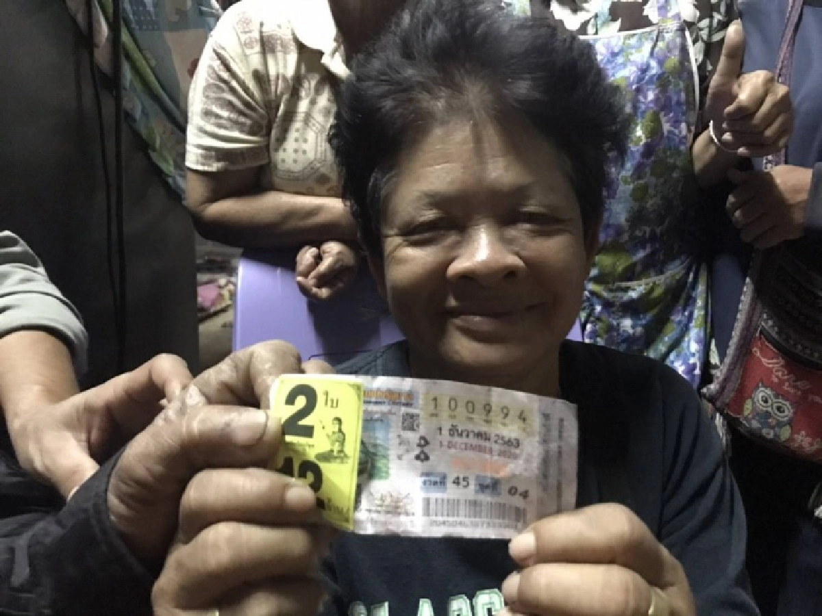 ชาวอ.เนินสง่าดวงเฮง ถูกรางวัลที่ 1 สองรายซ้อน รับทรัพย์คนละ 6 ล้าน