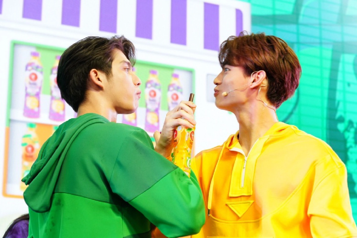 \"ไบร์ท-วิน\" เอาใจวัยทีนยุคนิวนอร์มัล เสิร์ฟ \"โออิชิ พลัส ซี\" เคี้ยวสนุก ได้ประโยชน์