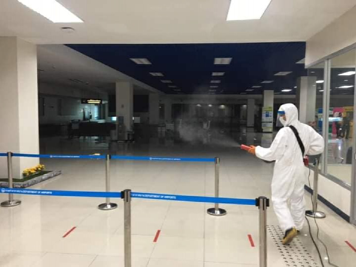 พิษณุโลกพบเสี่ยงสูง 4 ราย บินไฟลท์เดียวกับสาวพิจิตรติดโควิด ผู้ว่าฯสั่งเฝ้าระวังเข้ม