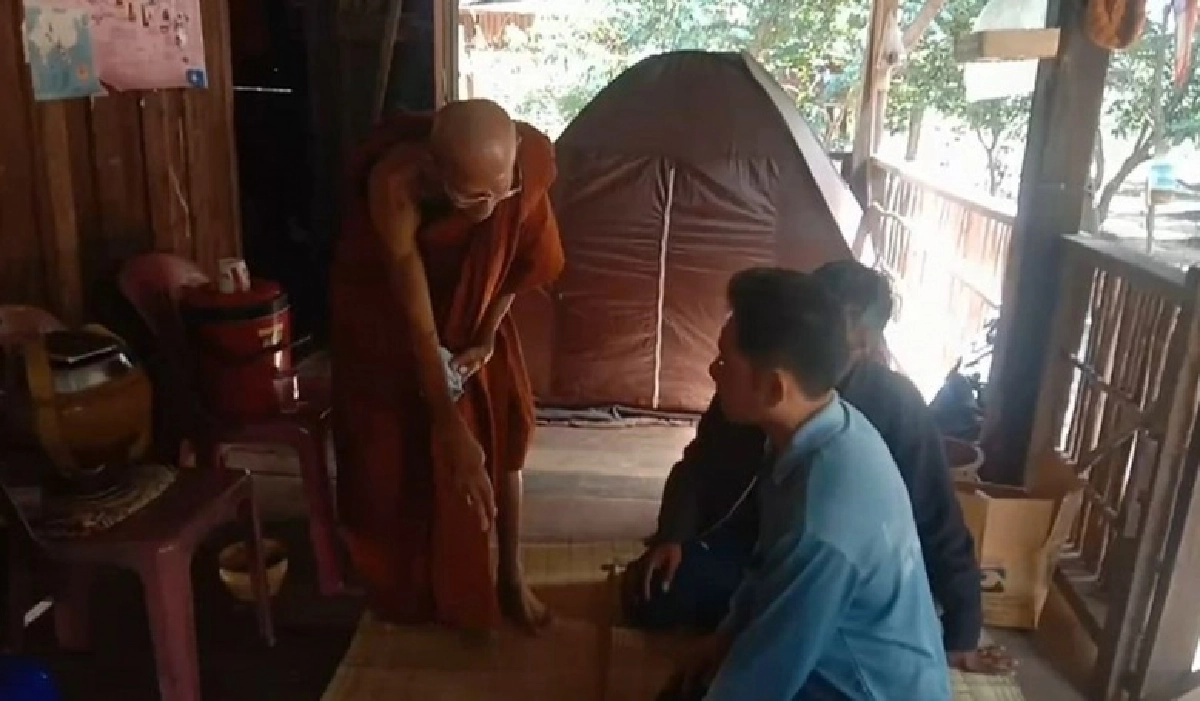 ไม่กลัวบาป โจรผัวเมียแสบใช้อุบายถวายนม ก่อนวางยาตบทรัพย์พระสงฆ์