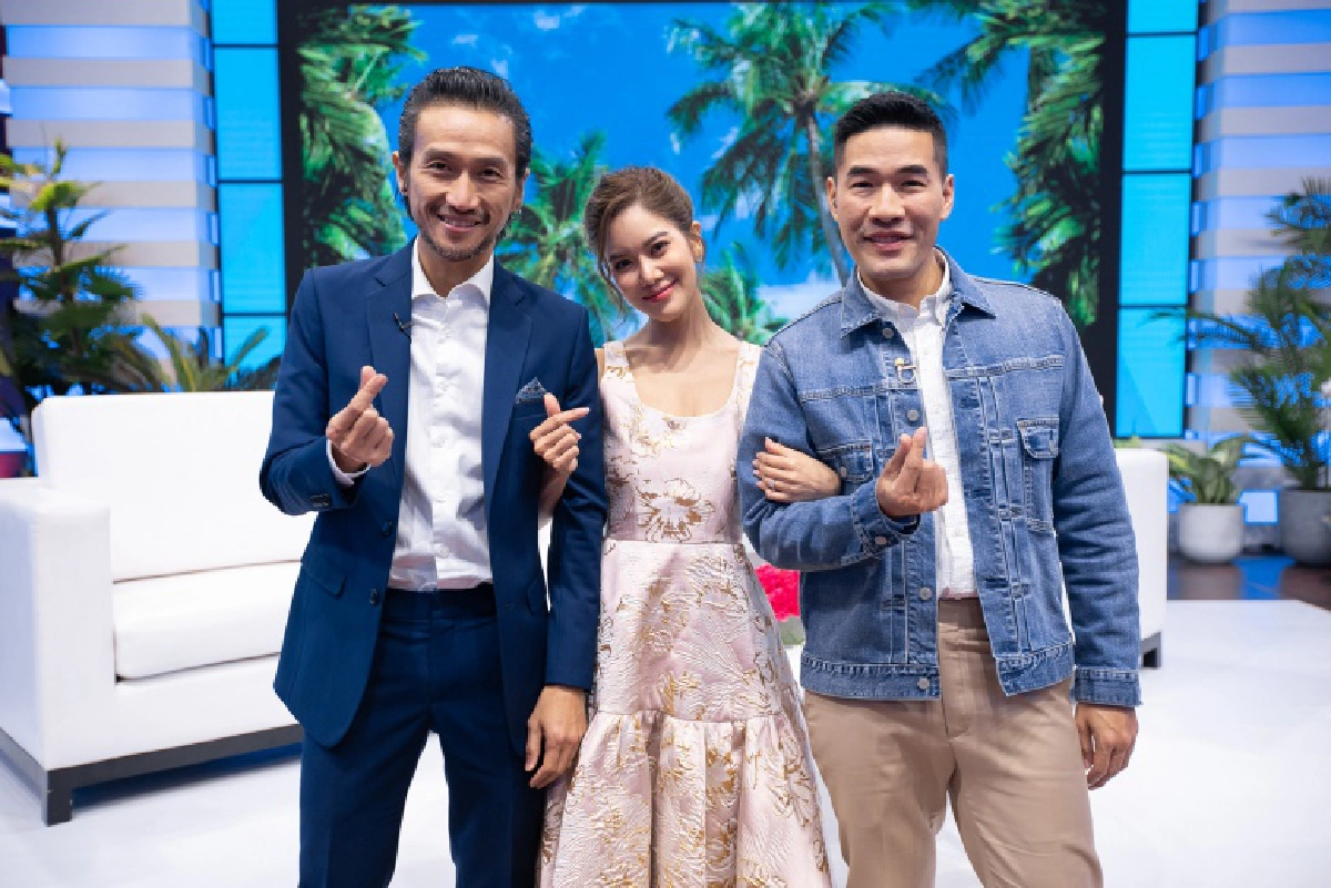 "วู้ดดี้ โชว์" คว้า "ตูน-ก้อย" เผยโมเม้นต์สุดสวีทหลังแต่งงาน