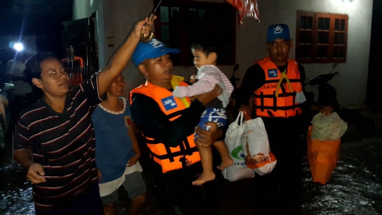 "บิ๊กตู่"สั่งกองทัพ เร่งสถาปนาการสื่อสาร เสริมกำลังเข้าช่วยประชาชนในพื้นที่วิกฤตน้ำท่วมใต้