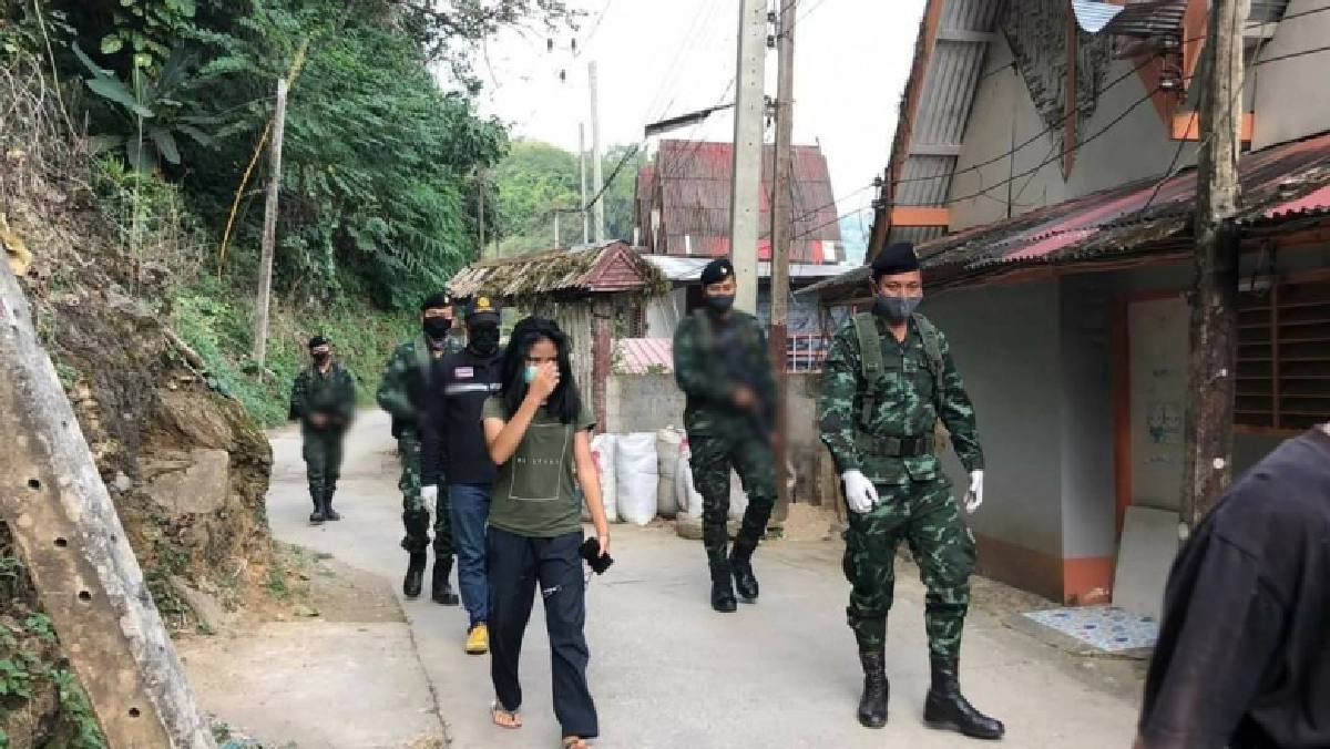 กองกำลังผาเมือง บุกรวบคนไทย ผู้นำพาบุคคลลักลอบข้ามแดน