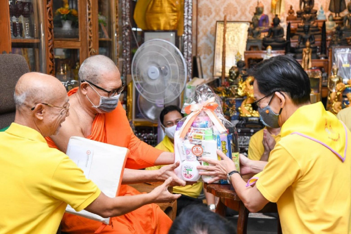 MEA แพทย์-พนักงาน อาสาพัฒนาชุมชน เนื่องในวันสำคัญของชาติ
