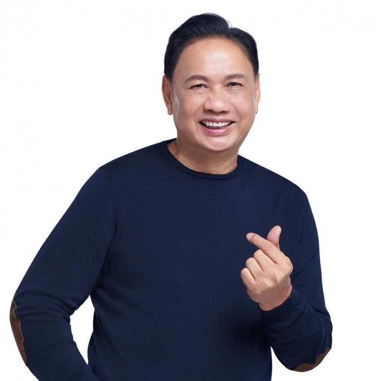 ฉายแสงสู้ หนุนก้าวหน้า ล้มแชมป์ 'นายกไก่'