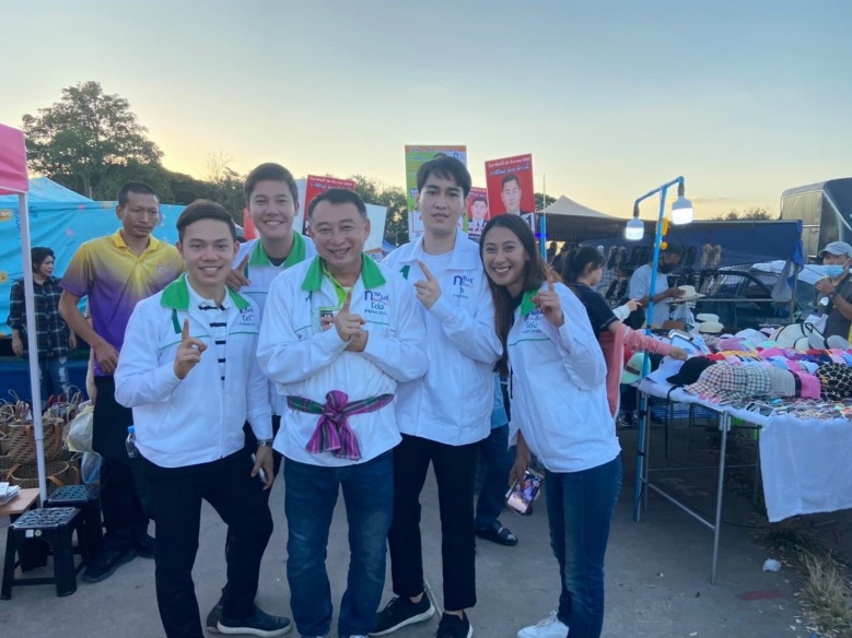 น้ำดำเดือด ศึก 2 ตระกูล แดงชนหลากสี