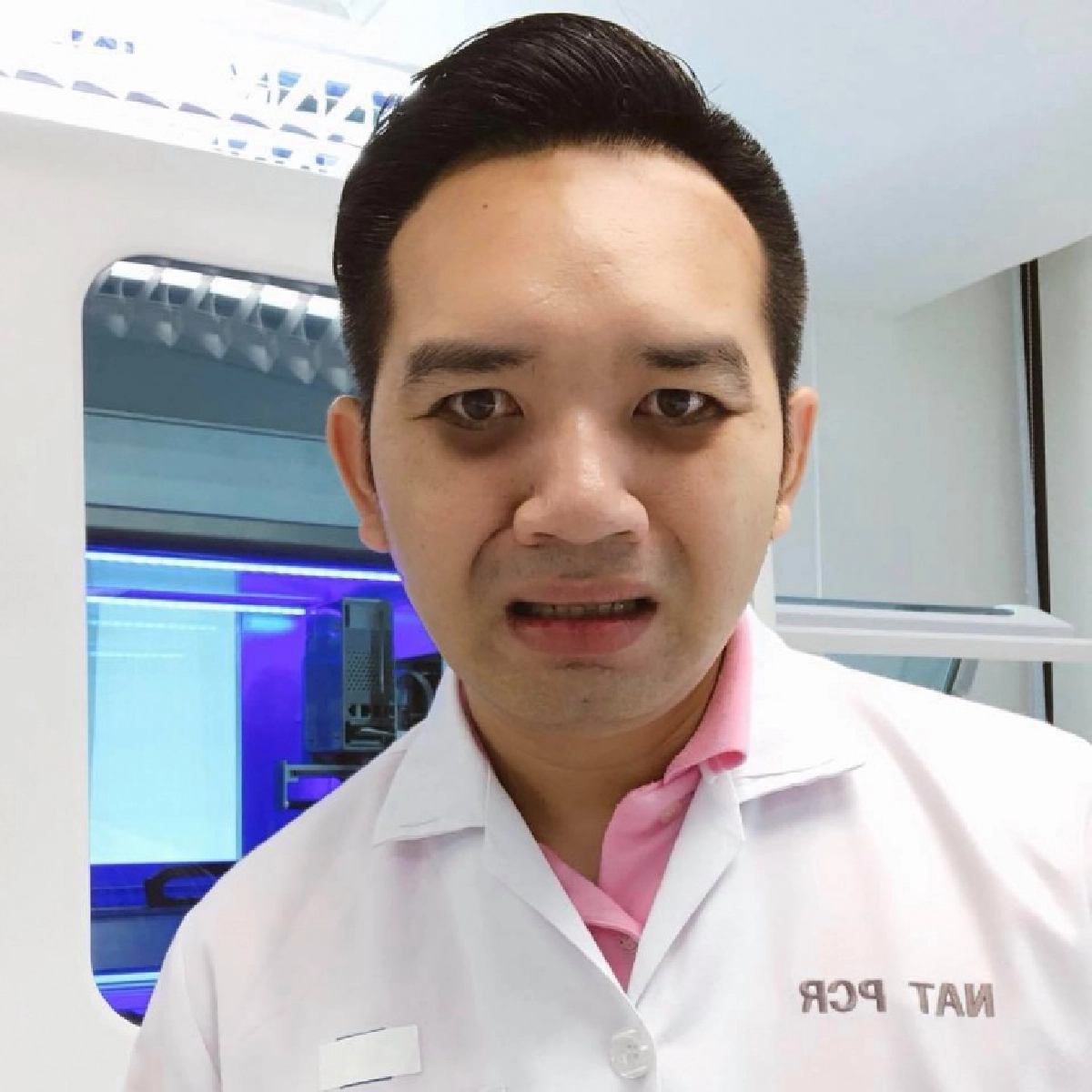"หมอแล็บ" โพสต์ตัดพ้อ ปมโพสต์ภาพคนลักลอบ หลังโดนเล็งฟ้องเอาผิด "ต่อไปคงไม่มีใครกล้าเป็นหูเป็นตาให้ประเทศเราแล้วล่ะครับ "