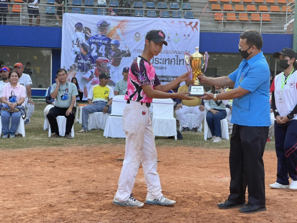 "พลศึกษาสุพรรณบุรี "แชมป์เบสบอลรุ่นเมเจอร์ –โรงเรียนกีฬาผงาดไมเนอร์ 