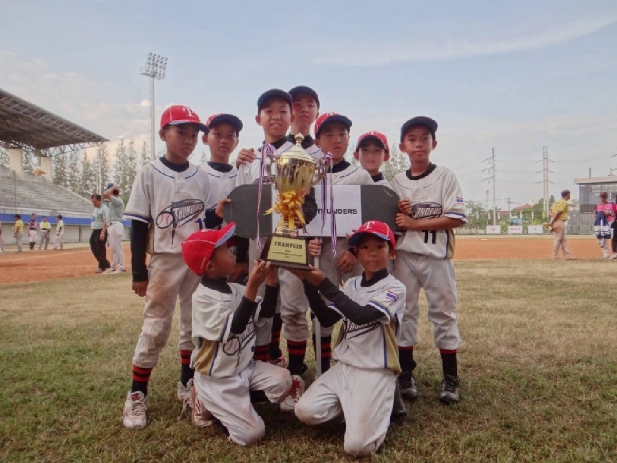 "พลศึกษาสุพรรณบุรี "แชมป์เบสบอลรุ่นเมเจอร์ –โรงเรียนกีฬาผงาดไมเนอร์ 