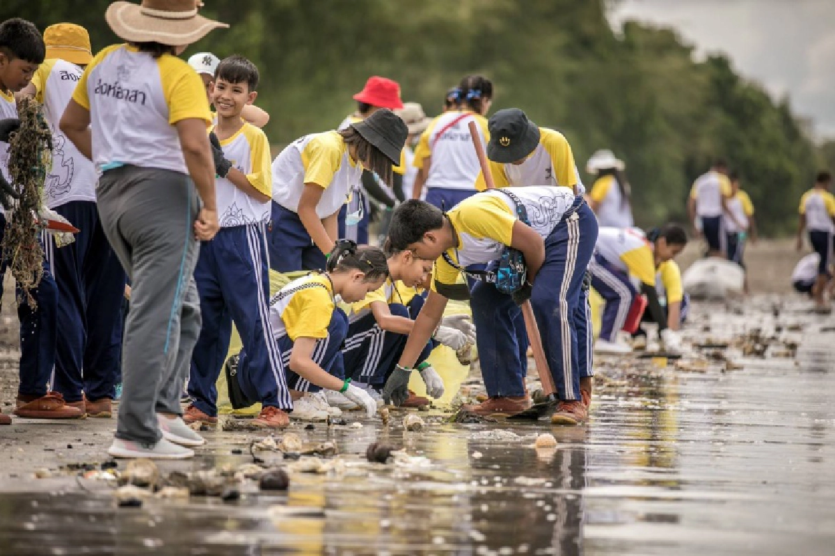 "สิงห์อาสา" เปิดโครงการ "SEA SAND STRONG" ลุยปัญหาสิ่งแวดล้อมทางทะเล