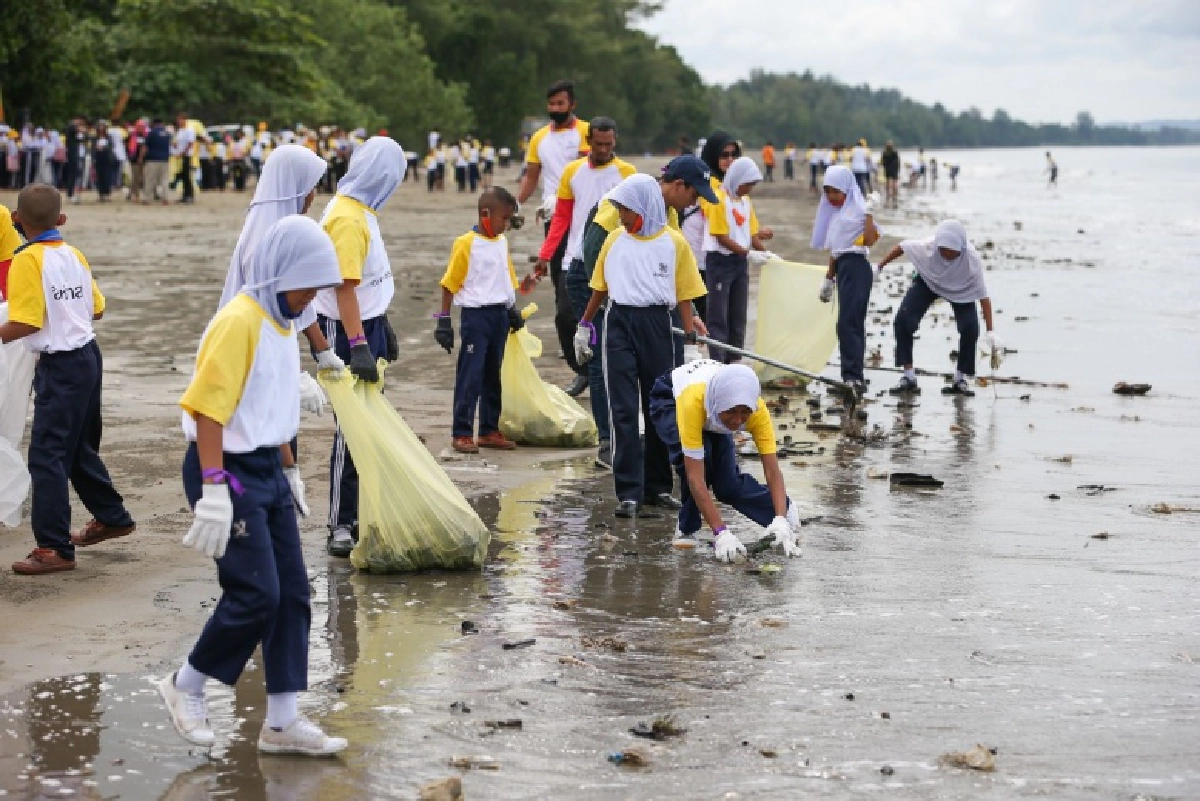 "สิงห์อาสา" เปิดโครงการ "SEA SAND STRONG" ลุยปัญหาสิ่งแวดล้อมทางทะเล