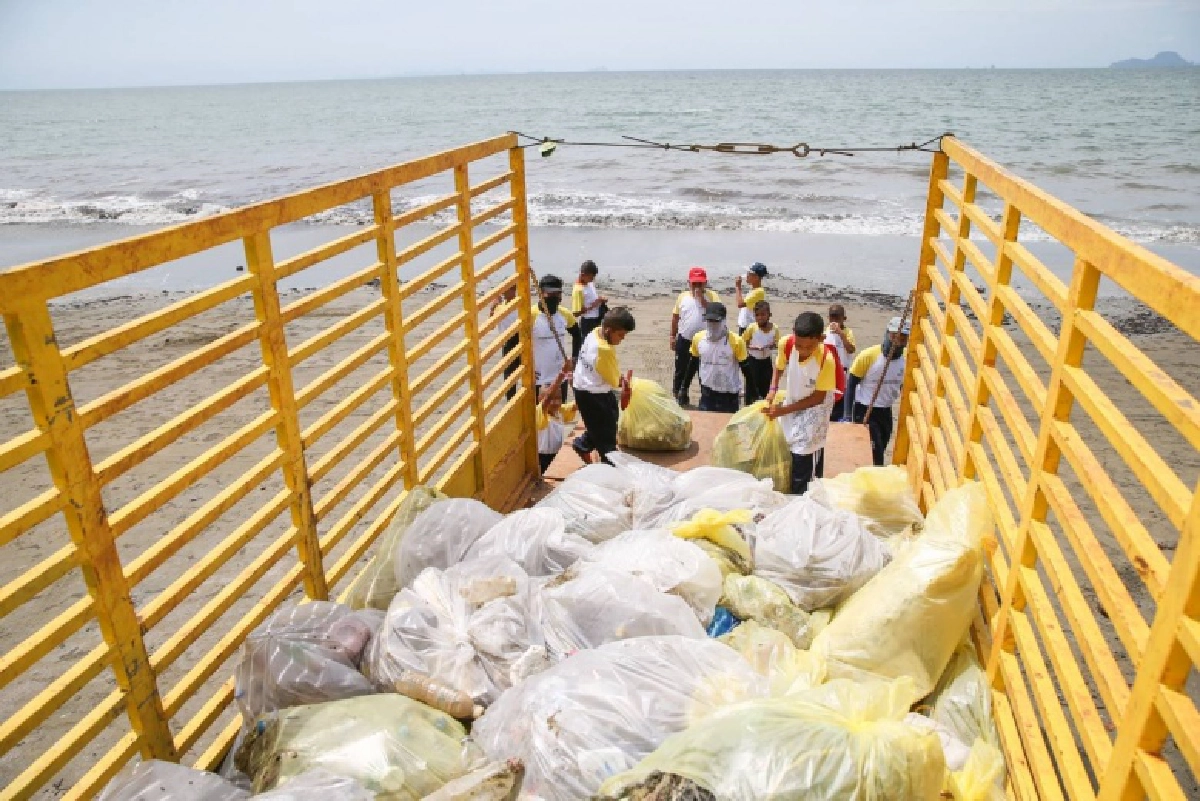 "สิงห์อาสา" เปิดโครงการ "SEA SAND STRONG" ลุยปัญหาสิ่งแวดล้อมทางทะเล