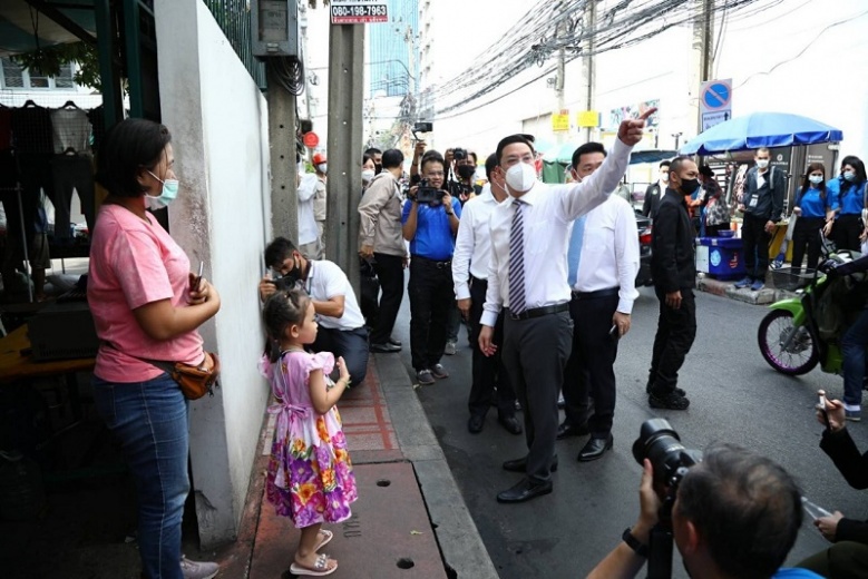 "พุทธิพงษ์" จัดระเบียบสายสื่อสารลงดิน ชูกรุงเทพฯมหานครอัจฉริยะ