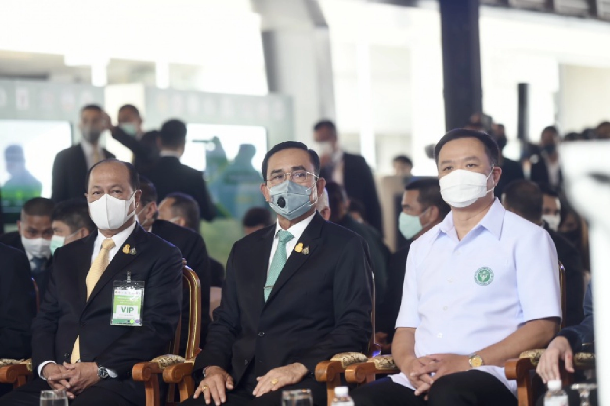 "นายกฯ"เปิดการเดินรถไฟฟ้าสายสีเขียวและสายสีทอง เน้นคืนความสุขให้ประชาชนในการเดินทาง