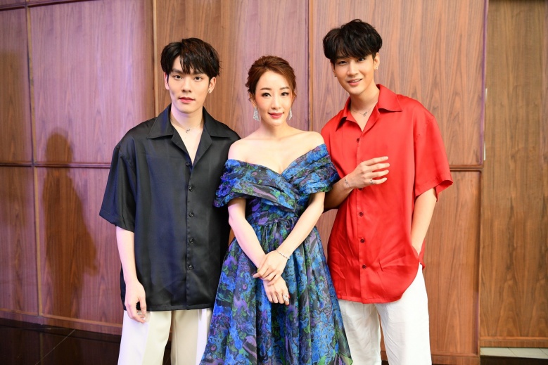 "ตู่-ปิยวดี" เปิดคอลเลคชั่นใหม่เอาใจสายมู "ซินแสเป็นหนึ่ง" ร่วมออกแบบ