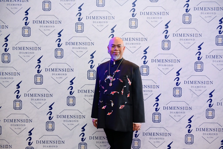 "ตู่-ปิยวดี" เปิดคอลเลคชั่นใหม่เอาใจสายมู "ซินแสเป็นหนึ่ง" ร่วมออกแบบ