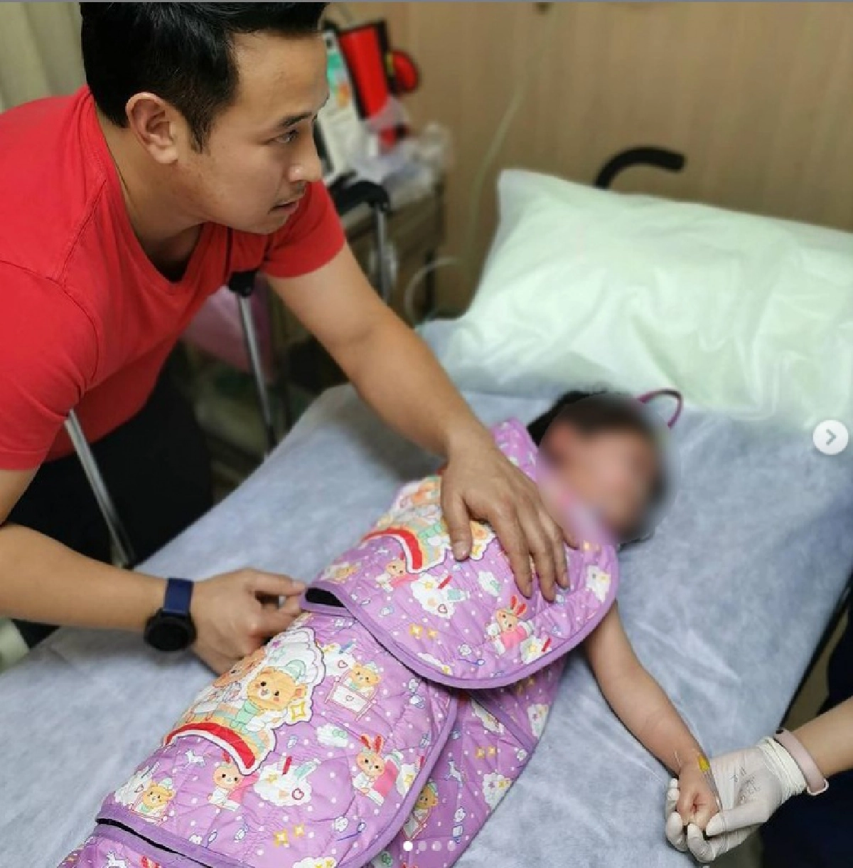 พ่อมิคถึงกับน้ำตาร่วง หลังน้องปรางแพ้เฉียบพลัน​ หน้าบวม​-หายใจถี่
