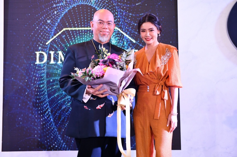 "ตู่-ปิยวดี" เปิดคอลเลคชั่นใหม่เอาใจสายมู "ซินแสเป็นหนึ่ง" ร่วมออกแบบ