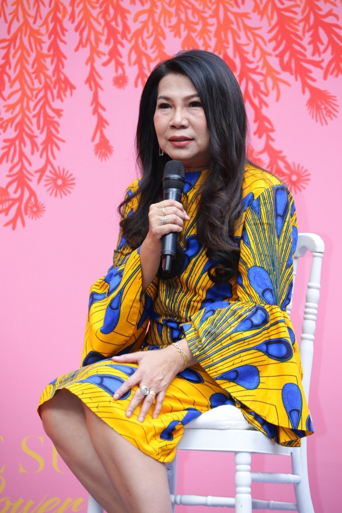 "หน่อง"อรุโณชา ส่งต่อพลังบวกจากดวงอาทิตย์อันเจิดจรัสผ่านงานออกแบบ "The Sun Collection"