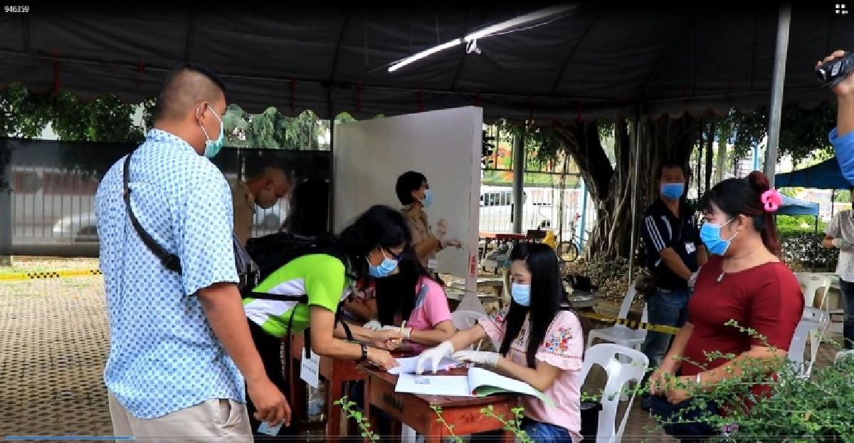 ชาวพิษณุโลกออกมาใช้สิทธิ์เลือกตั้งคึกคัก