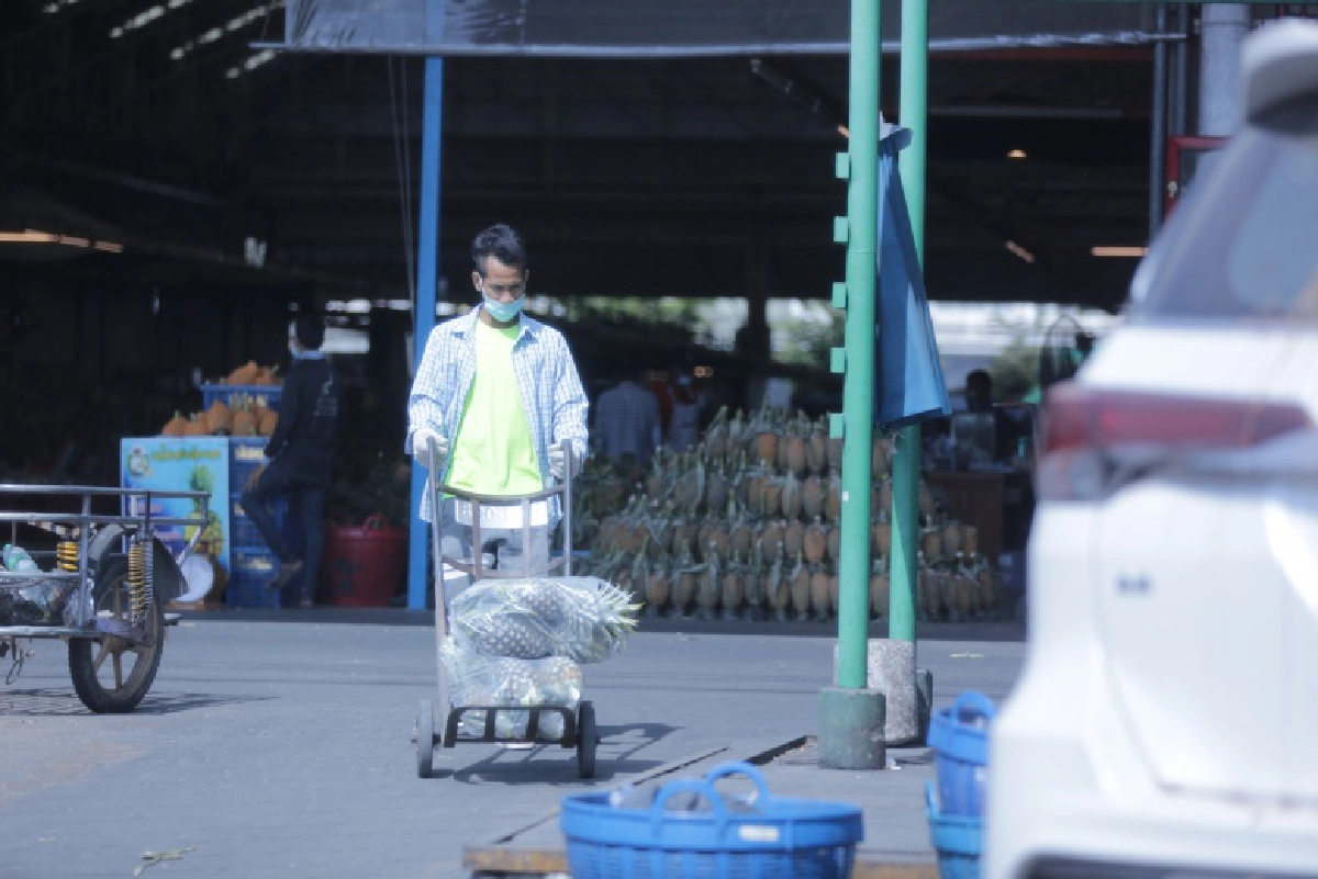 ตลาดไทเข้ม เข้า-ออก หวั่นซ้ำรอยมหาชัย