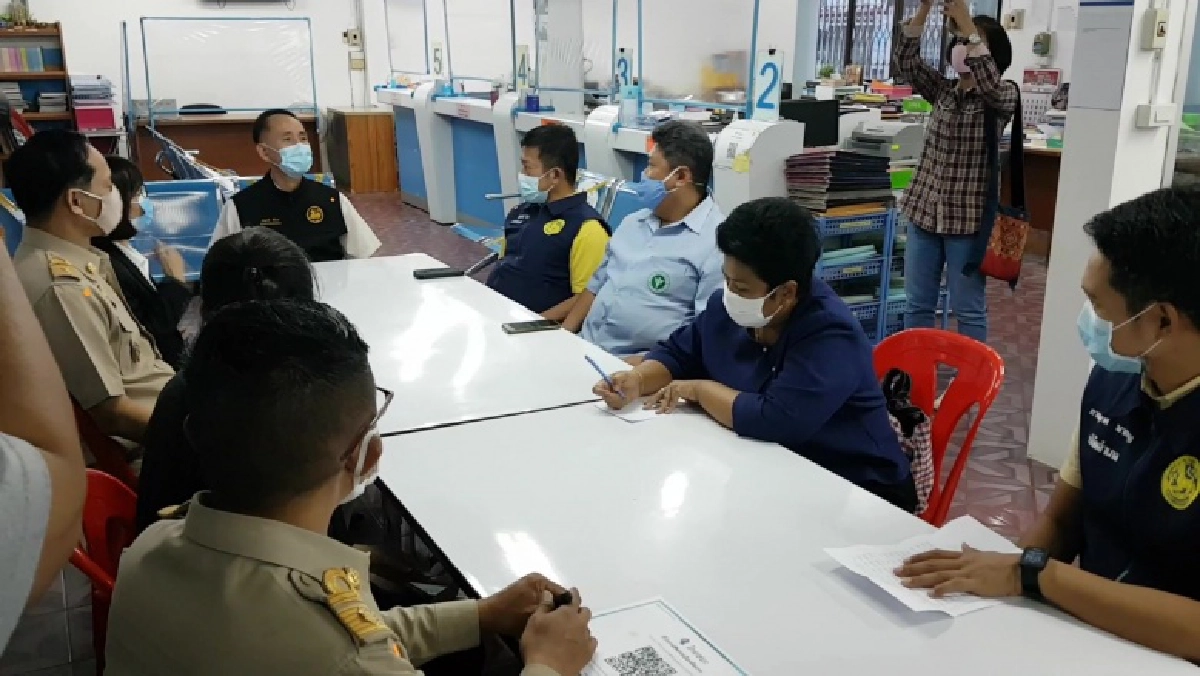 ผู้ว่าฯชัยนาท สั่งกักตัวแม่ค้าอาหารทะเล 3 ราย หลังพบเดินทางไปตลาดกลางกุ้งสมุทรสาคร