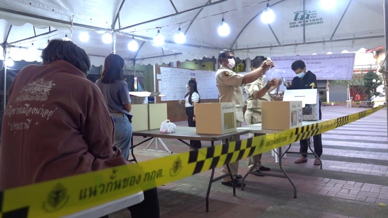 สู้กันมันหยด "บิ๊กแจ๊ส" พลิกชนะ คว่ำอดีตนายกฯอบจ.ปทุมธานี 3 สมัย