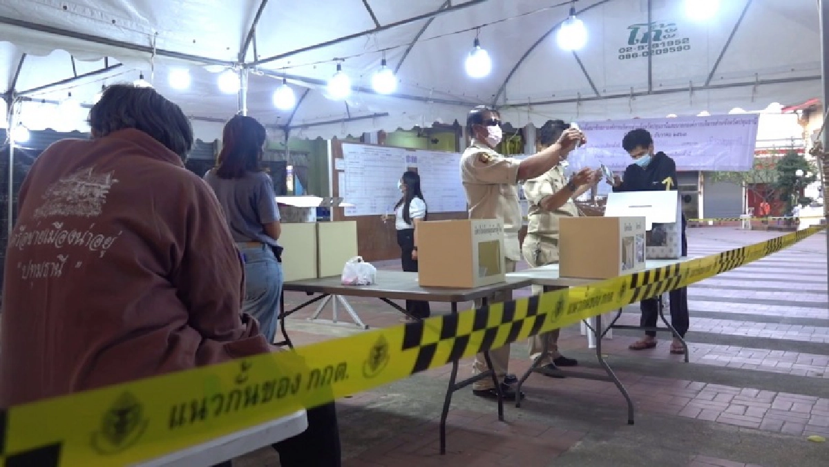 สู้กันมันหยด "บิ๊กแจ๊ส" พลิกชนะ คว่ำอดีตนายกฯอบจ.ปทุมธานี 3 สมัย