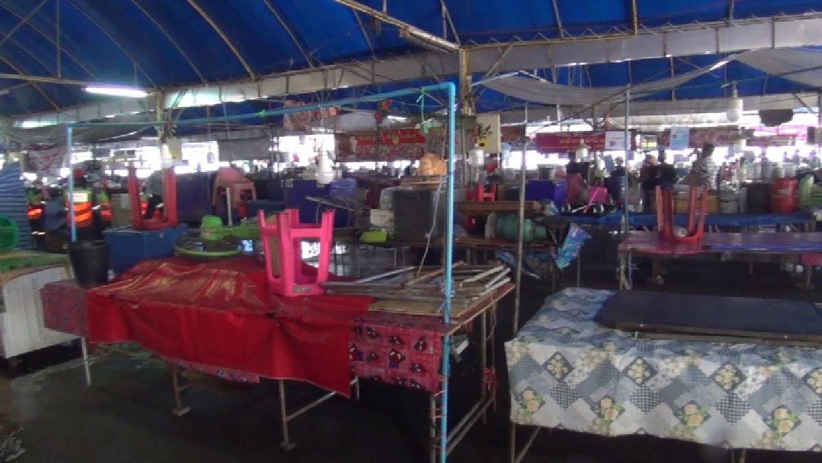สาธารณสุข-สำนักงานเขต ระดมทำความสะอาดตลาดนัดนวลจันทร์ 38