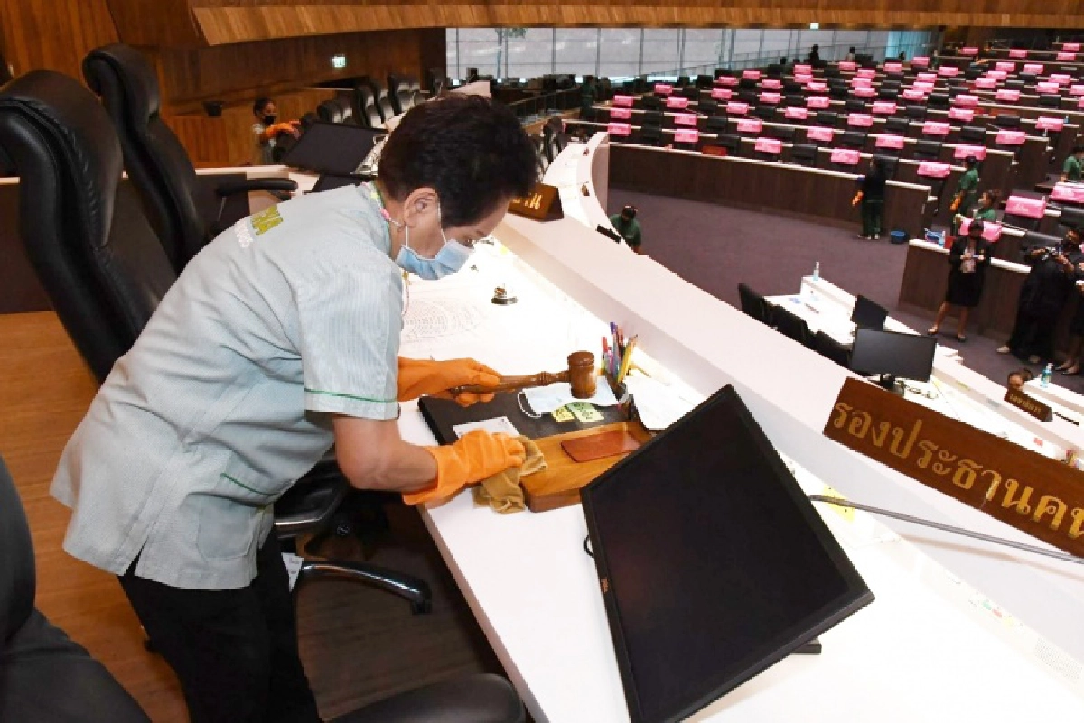 สภาฯ เข้มประชุมพรุ่งนี้ ลุยทำความสะอาด-ฆ่าเชื้อห้องประชุม กัน "โควิด-19"