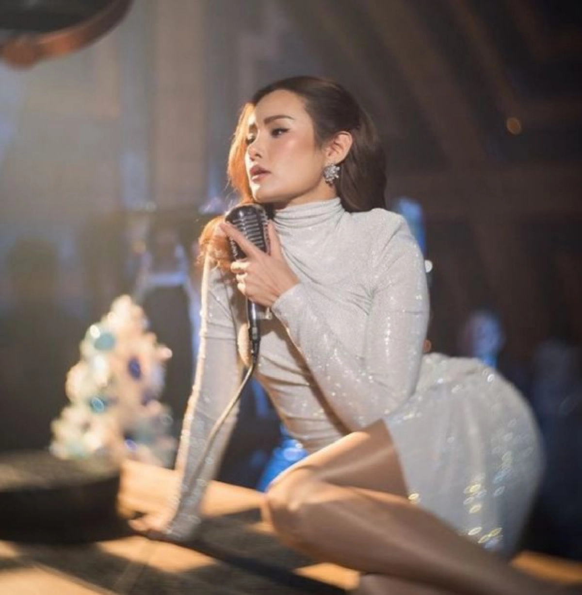 "หญิง รฐา"แซะสั้น แต่แซ่บ สื่อถึงใคร?