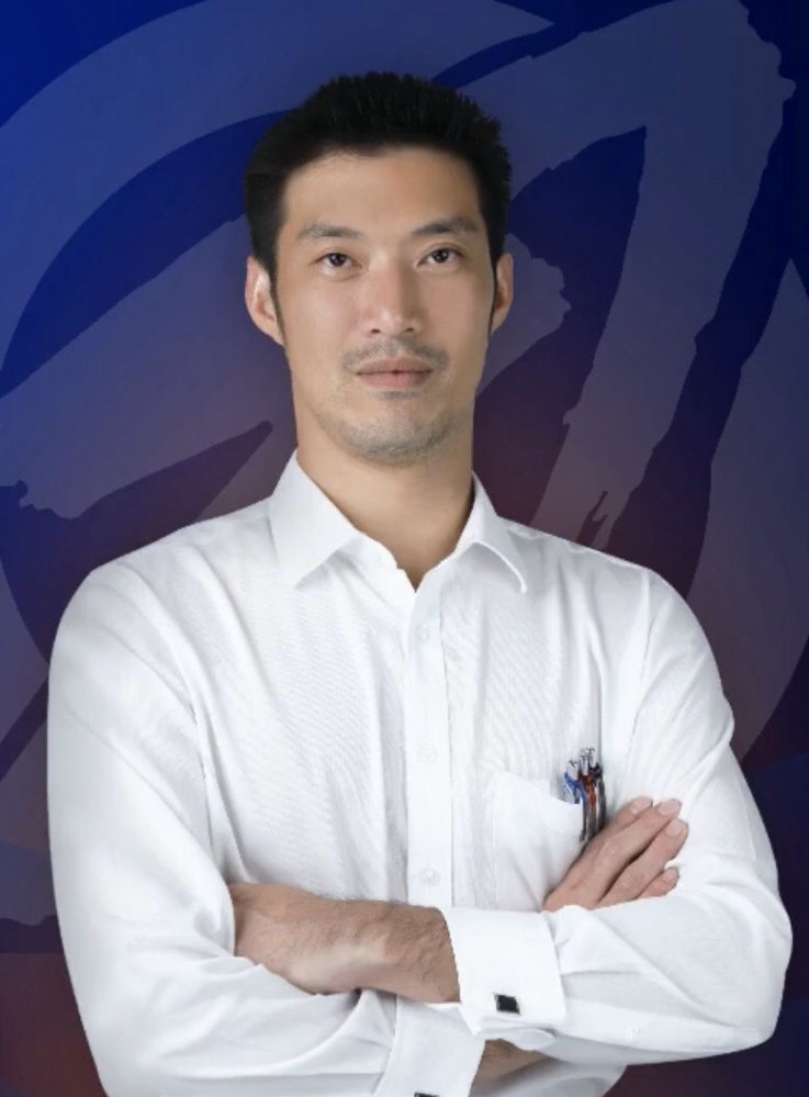 ลูกแม่สมพร'ธนาธร-สกุลธร'วิบากธุรกิจการเมือง