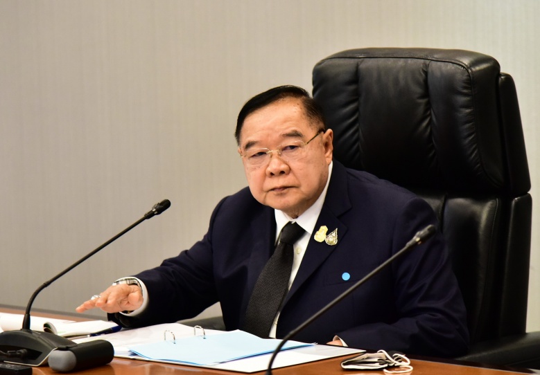 สื่อทำเนียบฯตั้ง "ฉายารัฐบาล" ปี63 "Veryกู้" ส่วน "ประยุทธ์" ได้ "ตู่ไม่รู้ล้ม" 