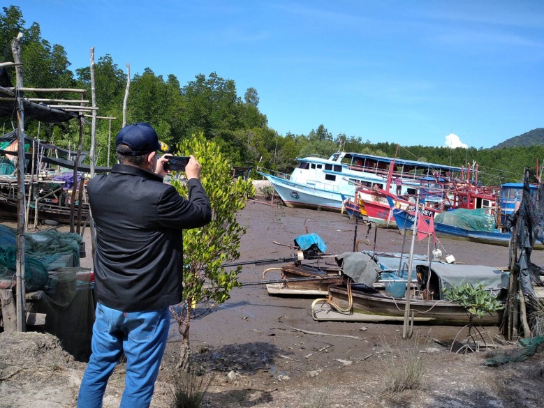 "แรมโบ้"บุกใต้ ลงพื้นที่เกาะยาว จ.พังงา รับเรื่องความเดือดร้อนชาวประมงพื้นบ้านปลากะตัก