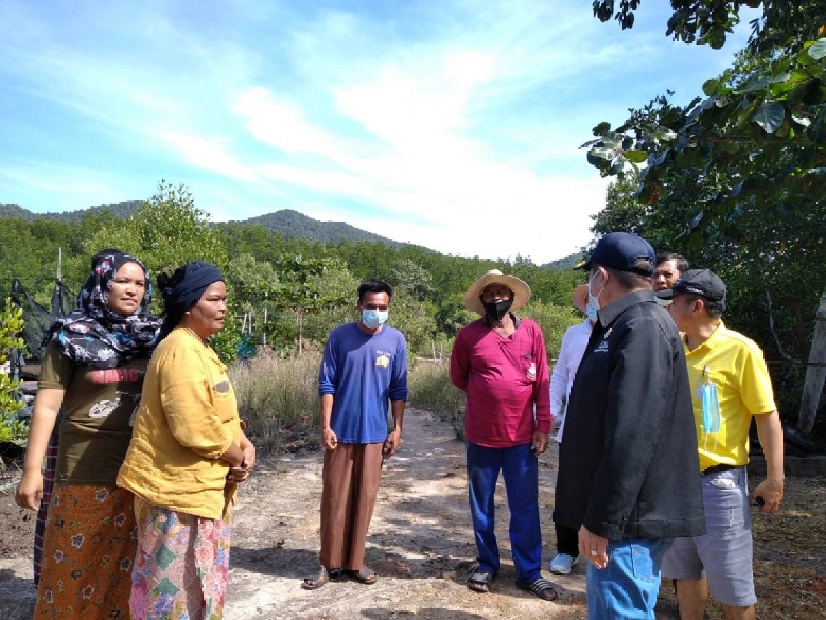 "แรมโบ้"บุกใต้ ลงพื้นที่เกาะยาว จ.พังงา รับเรื่องความเดือดร้อนชาวประมงพื้นบ้านปลากะตัก