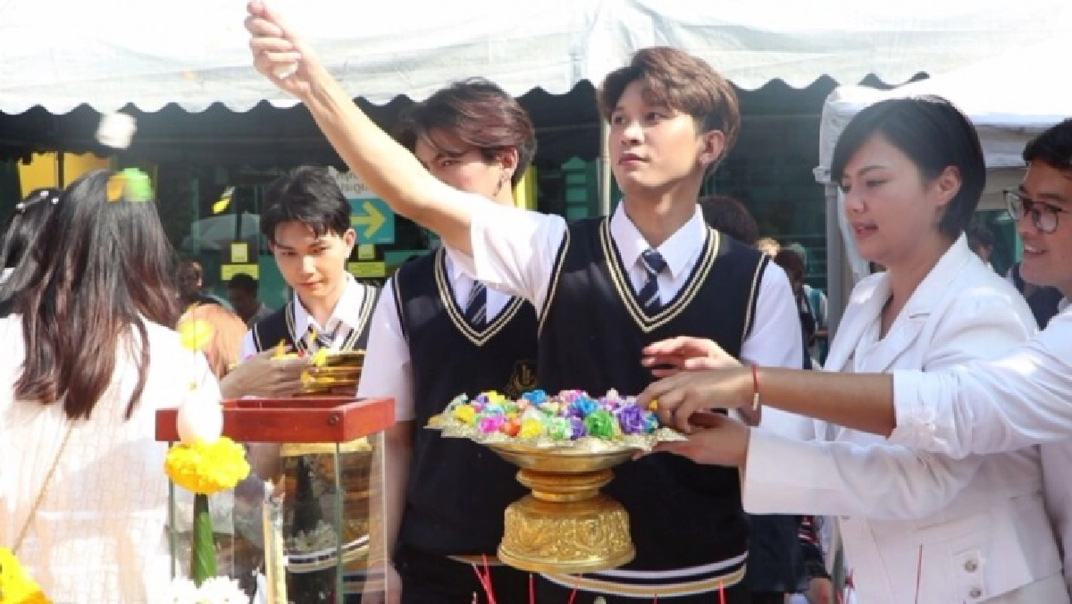 "มิ้นท์-กุญช์ภัสส์" ขึ้นแท่นผู้จัดน้องใหม่ นำทัพนักแสดงบวงสรวงซีรีส์ "จังหวะจะรัก"
