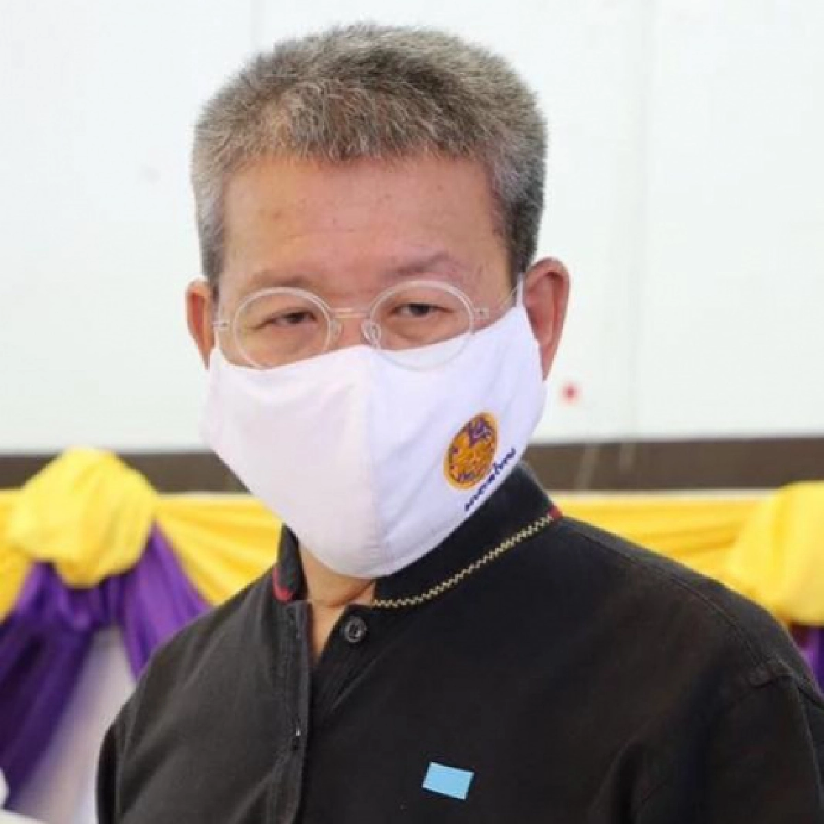 คณบดีคณะแพทยศาสตร์ศิริราช เผยอาการ "ผู้ว่าฯสมุทรสาคร" ไข้ลดแต่ต้องใช้เครื่องช่วยหายใจ 